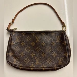 Louis Vuitton Pochette Accessoires - Monogram Canvas